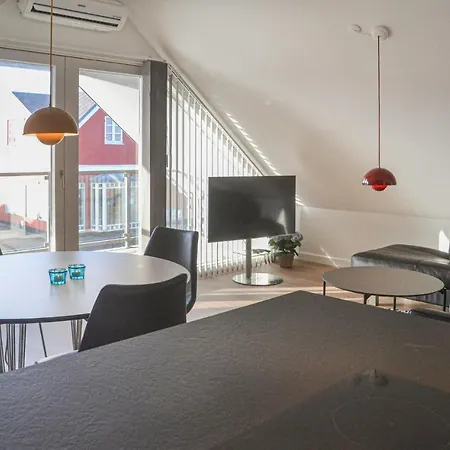 Apartment Stunning In With House A Panoramic View Vejers Strand