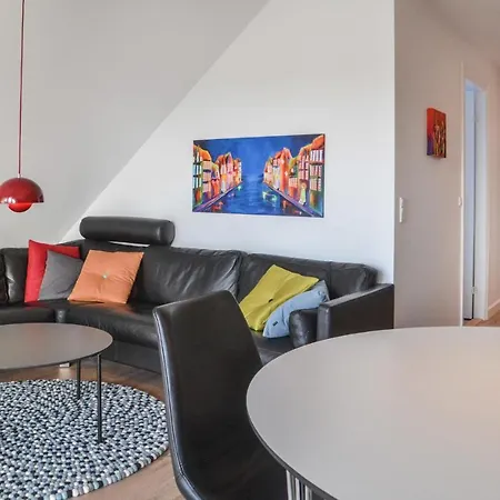 Stunning In With House A Panoramic View